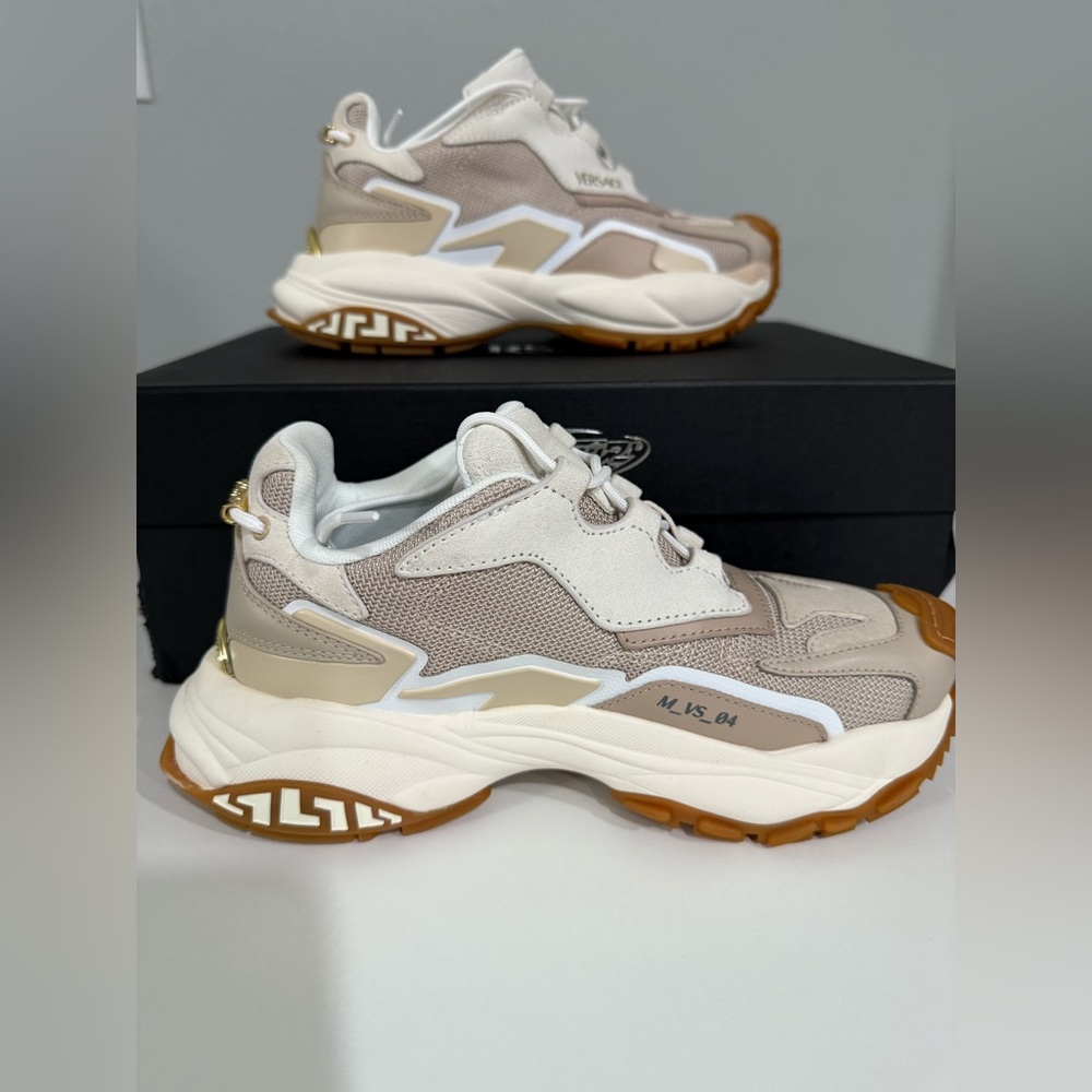 Versace mercury sneakers. - Picture 2 of 5